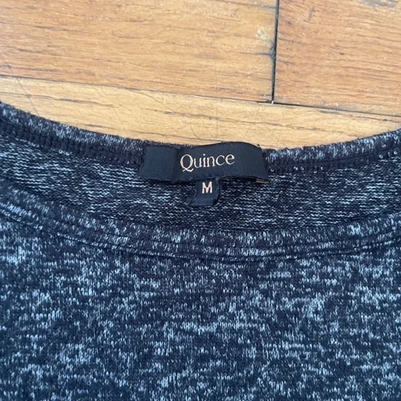 Quince Dark Heather Gray Short Sleeve Jersey Fit Top Sz M - Picture 3 of 7